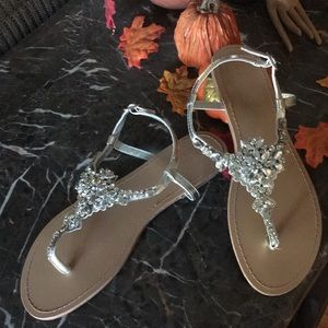 🥂PRICE FIRM🥂David’s Bridal Rhinestone Sandals